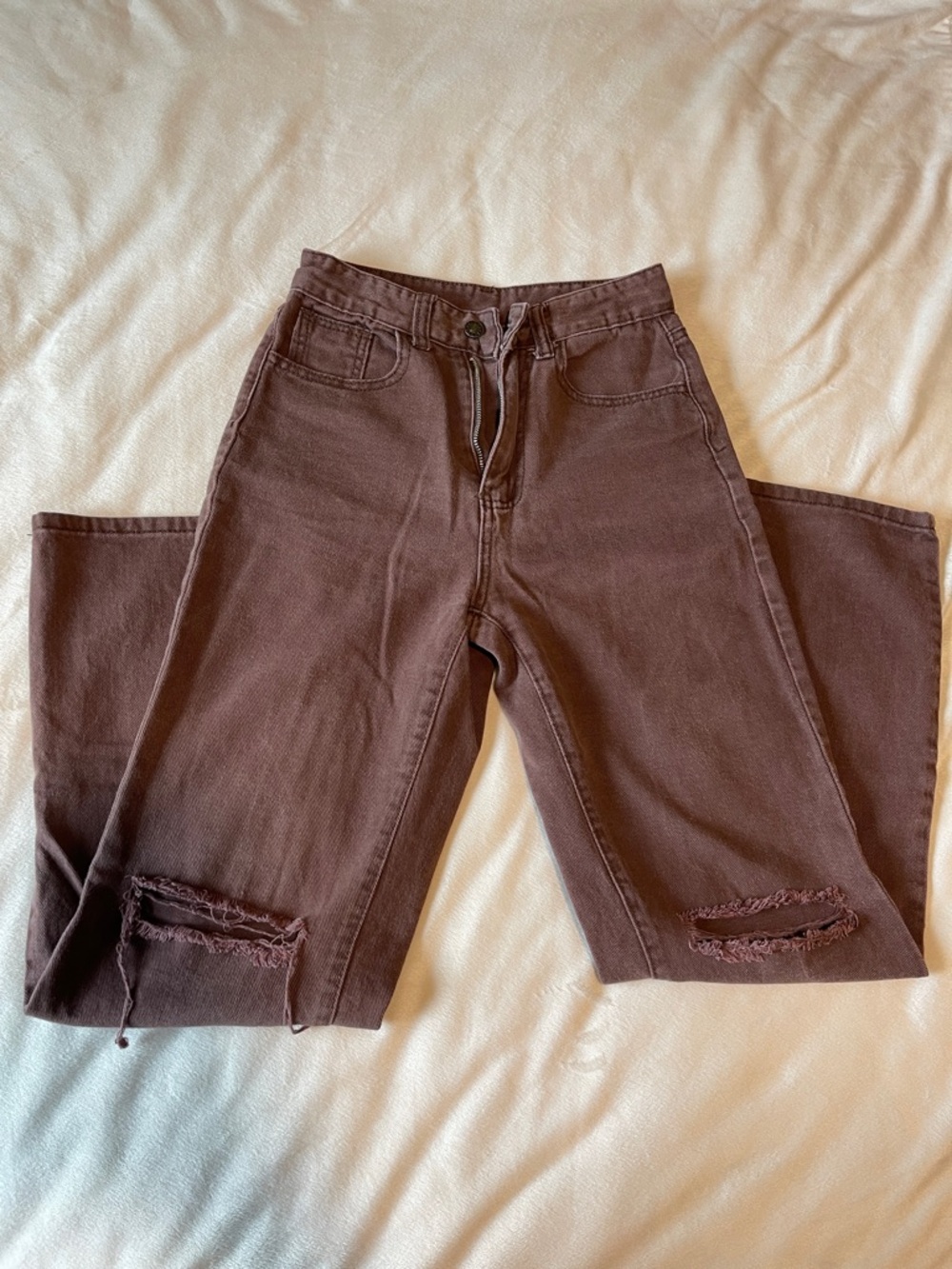 High-Rise Distressed Straight-Leg Jeans - Faded Brown